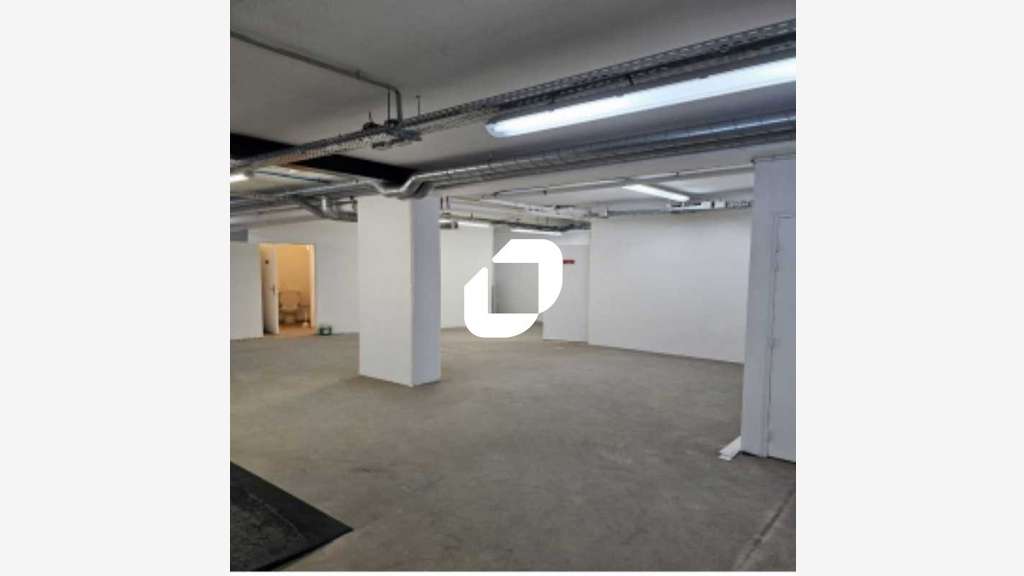 Vente Local commercial 377m² Paris