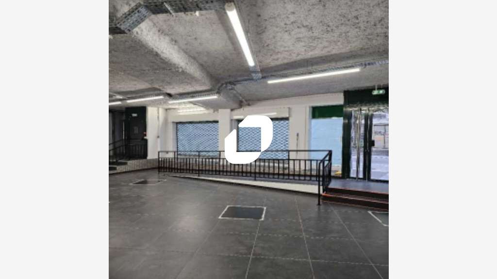 Vente Local commercial 377m² Paris