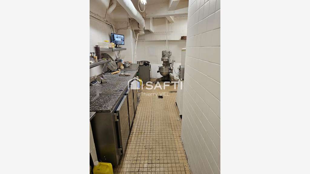 Vente local mixte 190m² à Paris Buttes Chaumont