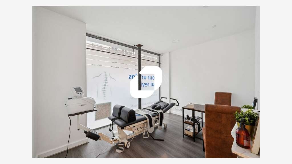 Vente Local commercial 108m² Paris