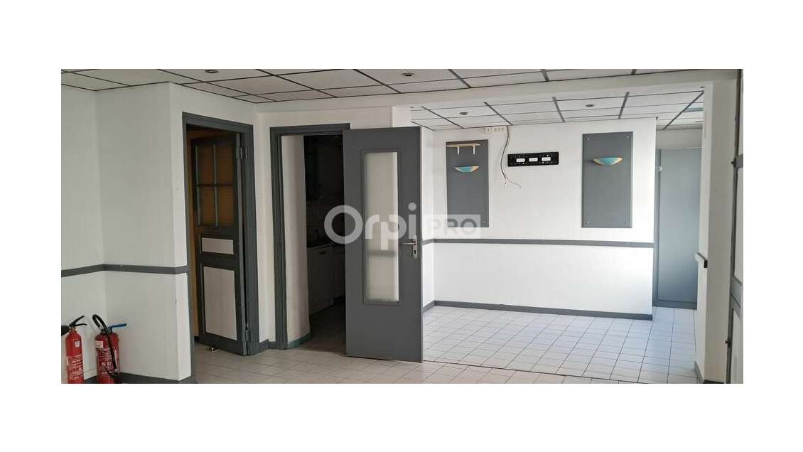 Local commercial 70m² entrée de centre ville à Pau