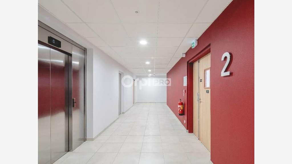 Local commercial de 169m² à vendre à Pau