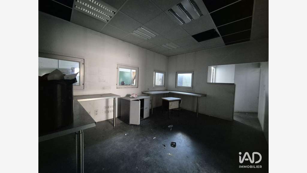 Vente locaux d'activités 465m² à Perpignan