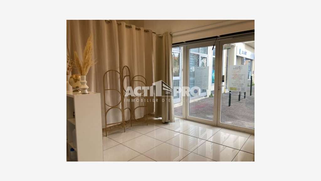 Vente local commercial 60 m² à Perpignan