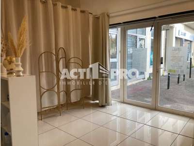 Vente local commercial 60 m² à Perpignan