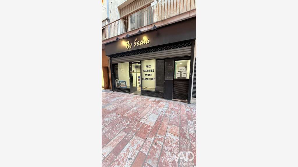 Cède local commercial de 56m² à Perpignan rue loge
