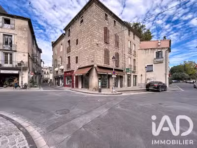 Cède bail local commercial 33m² en angle Pézenas