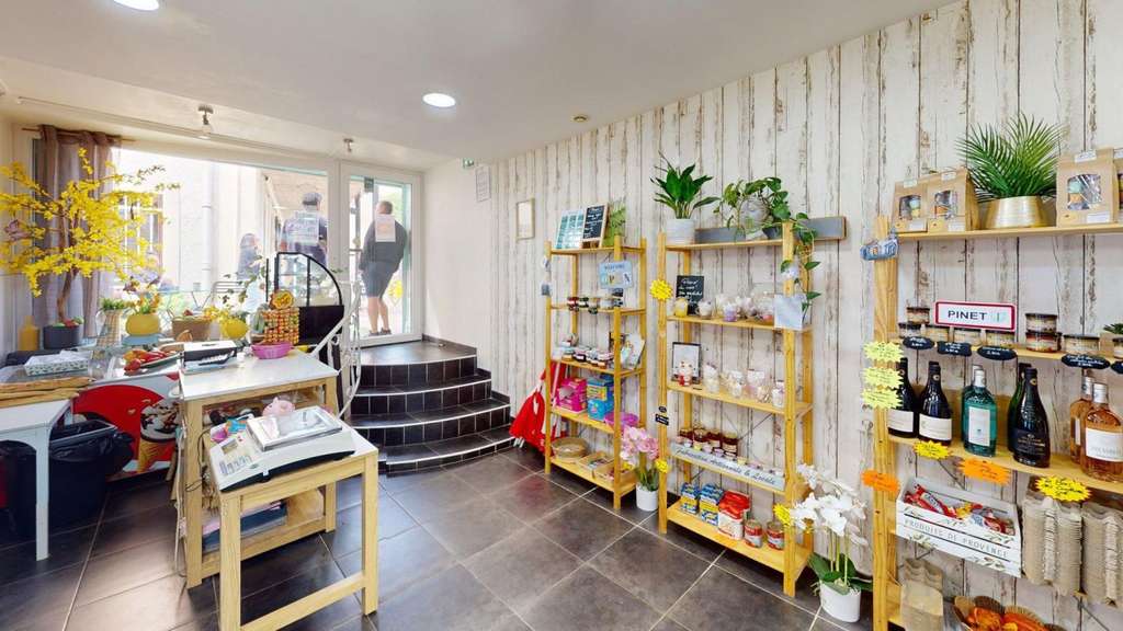 Vente local commercial alimentation 37m² à Pinet