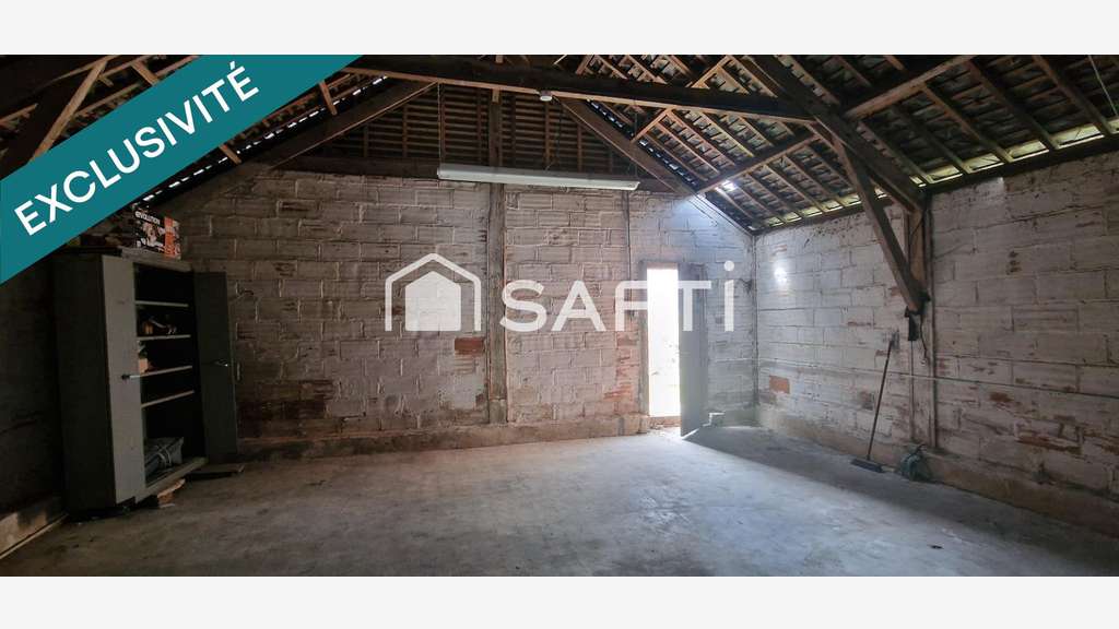 Vente local commercial 110m² au centre de Plessala