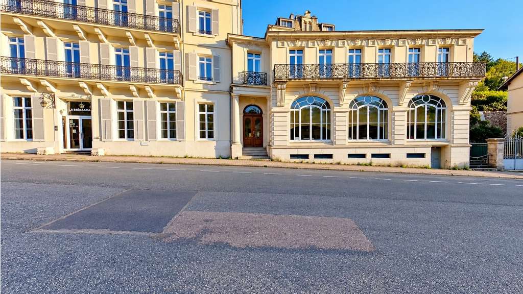 Ensemble immobilier à vendre PLOMBIERES LES BAINS 