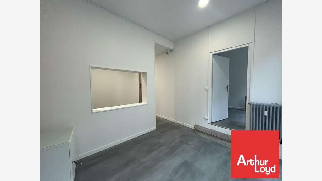 AV local commercial 75m² Poitiers hyper centre