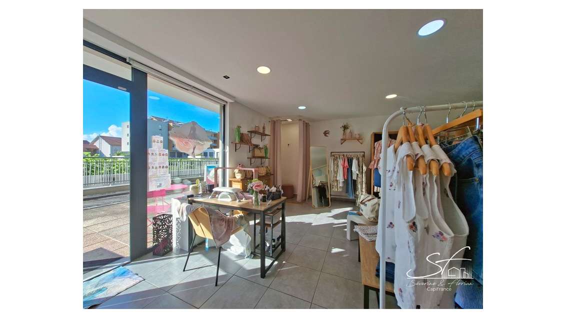 AV murs commerciaux loués de 48m² à Pontcharra