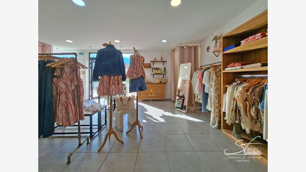 AV murs commerciaux loués de 48m² à Pontcharra
