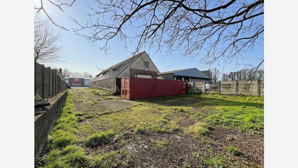 Vente local commercial 300m² très bel empl Pontivy