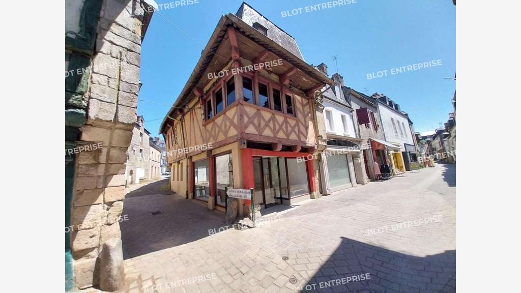 À VENDRE - IMMEUBLE COMMERCIAL 255 m² - PONTIVY