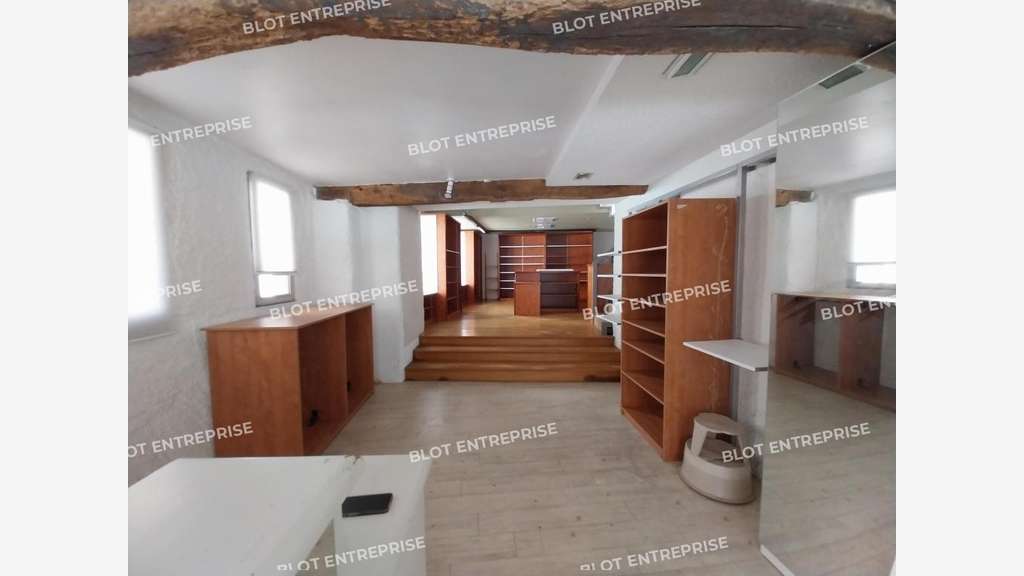 À VENDRE - IMMEUBLE COMMERCIAL 255 m² - PONTIVY