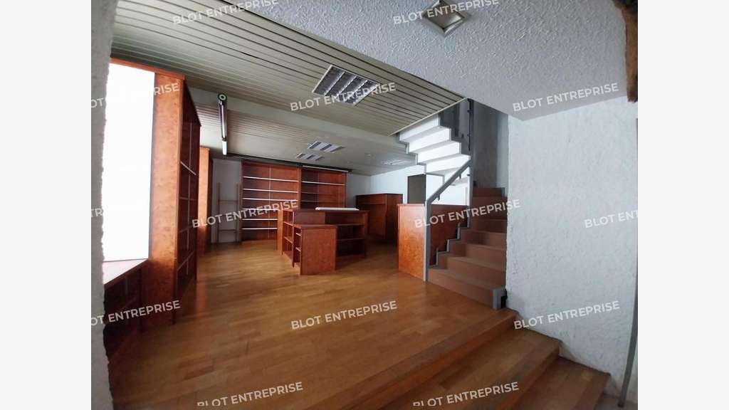 À VENDRE - IMMEUBLE COMMERCIAL 255 m² - PONTIVY