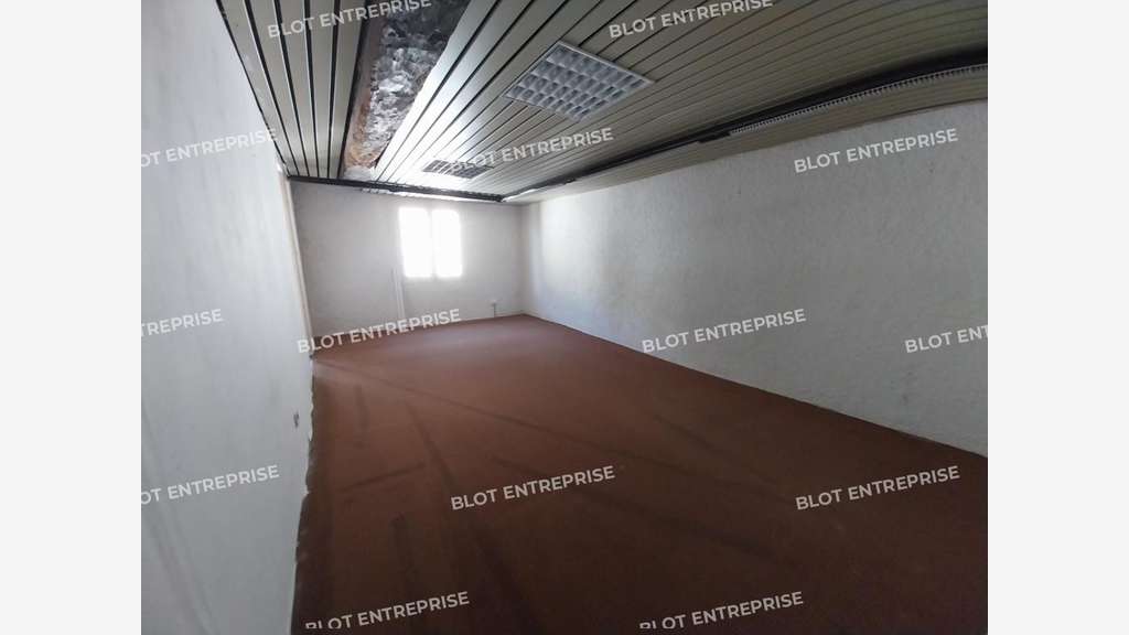 À VENDRE - IMMEUBLE COMMERCIAL 255 m² - PONTIVY
