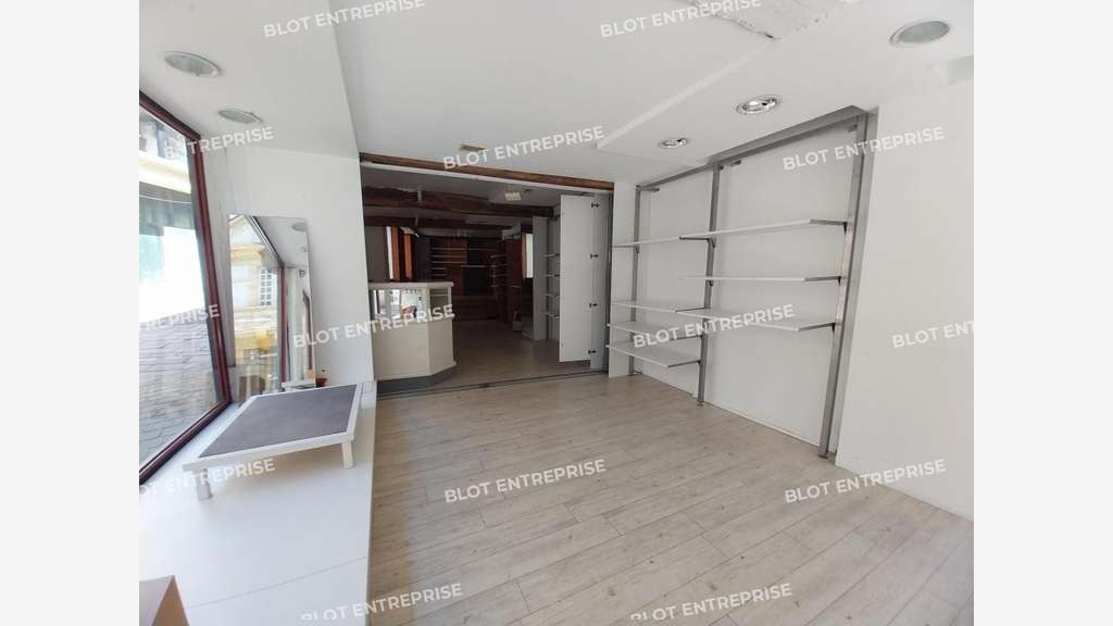 À VENDRE - IMMEUBLE COMMERCIAL 255 m² - PONTIVY