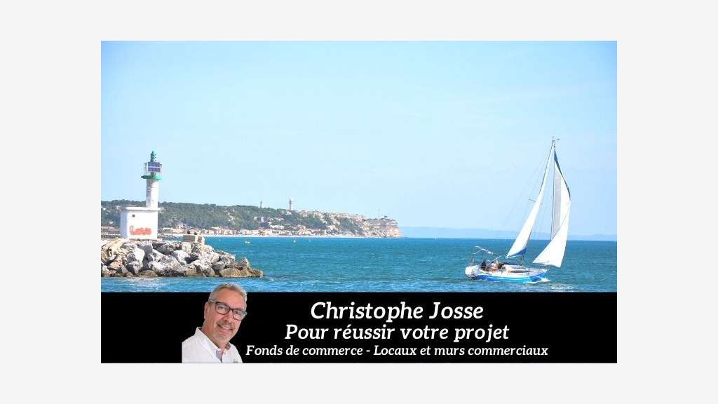Murs commerciaux 114m² avec garage à Port Leucate