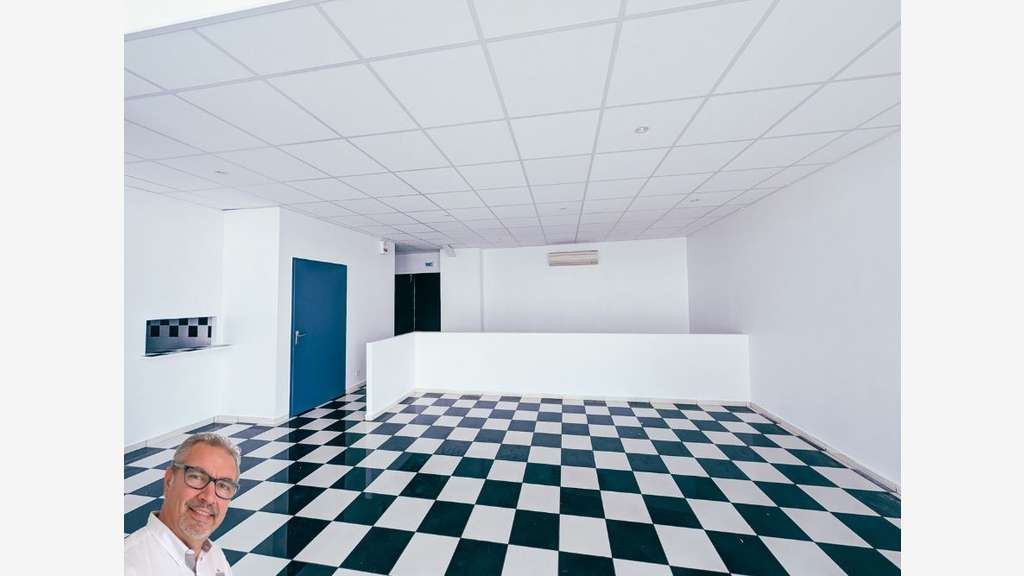 Vente murs commerciaux libres 149m² à Port Leucate