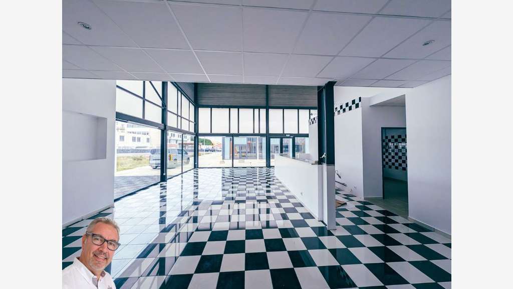 Vente murs commerciaux libres 149m² à Port Leucate