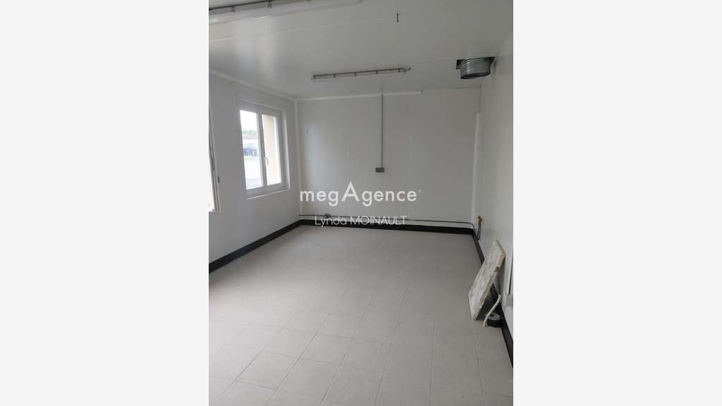 Vente local commercial empl stratégique à Prahecq