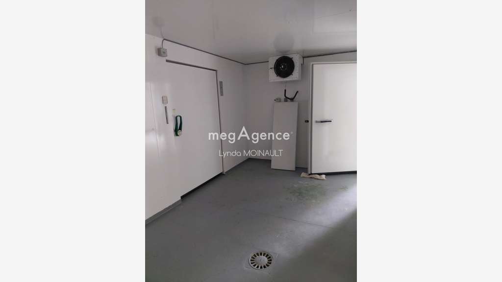 Vente local commercial empl stratégique à Prahecq
