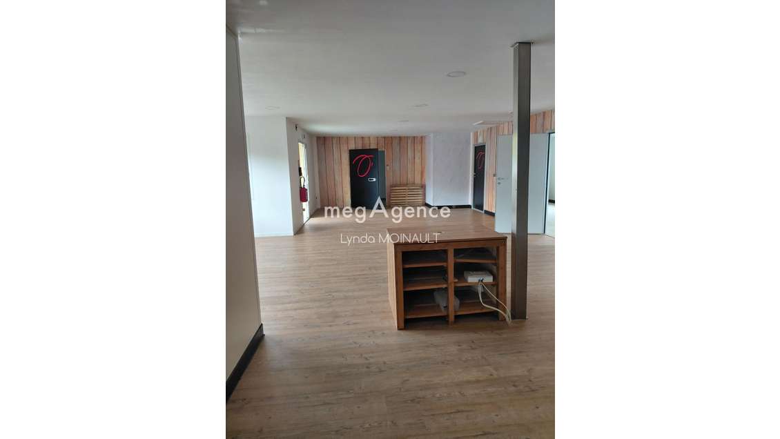Vente local commercial empl stratégique à Prahecq