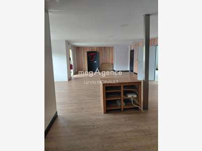 Vente local commercial empl stratégique à Prahecq