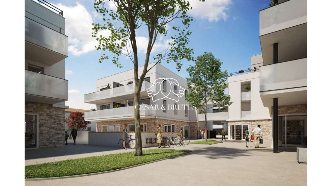 Local commercial 90m² à vendre à Pusignan