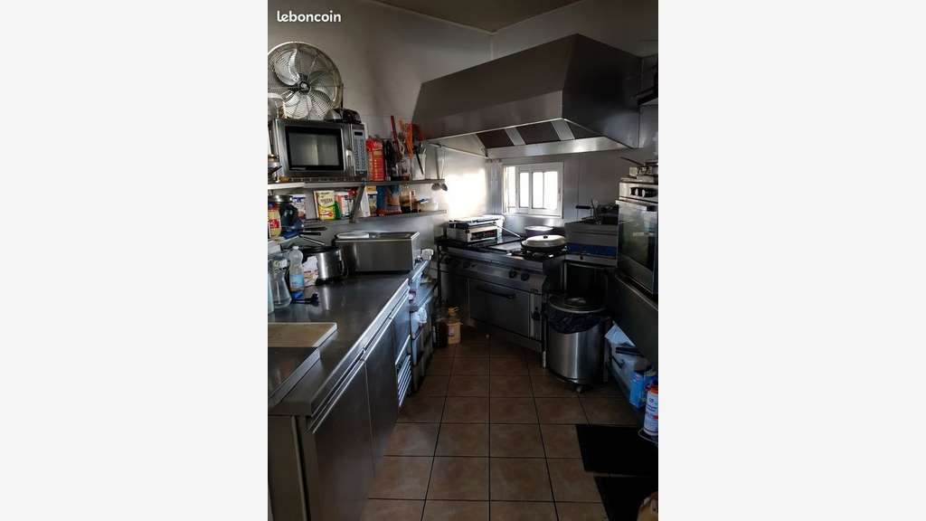 Murs bar-restaurant à vendre à Puy-Guillaume