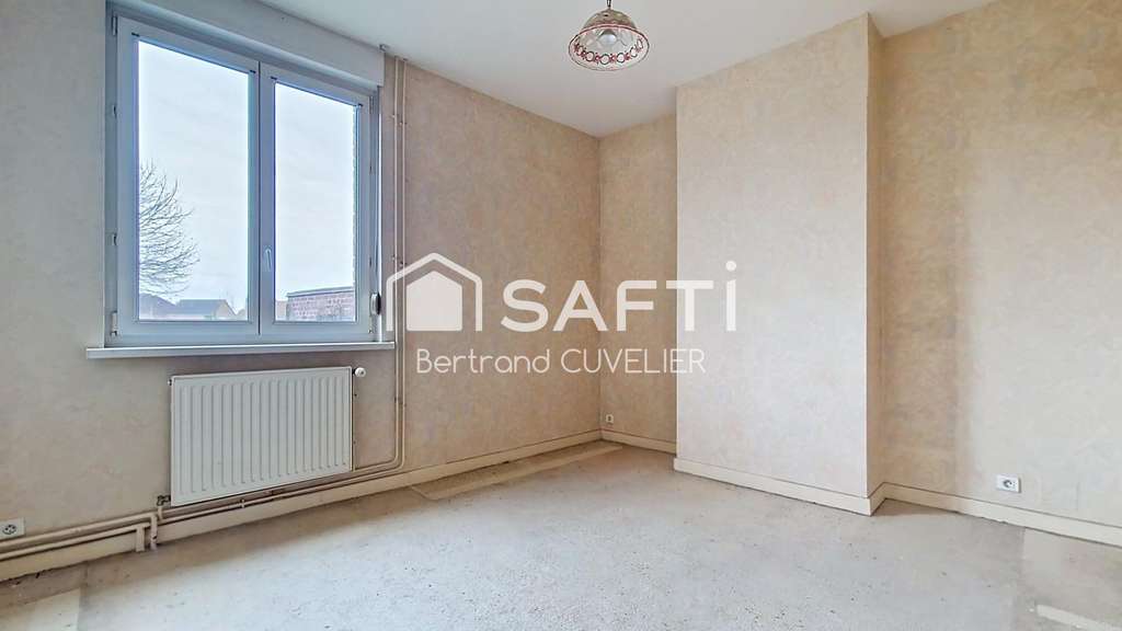AV local commercial de 104m² avec jardin à Quesnoy