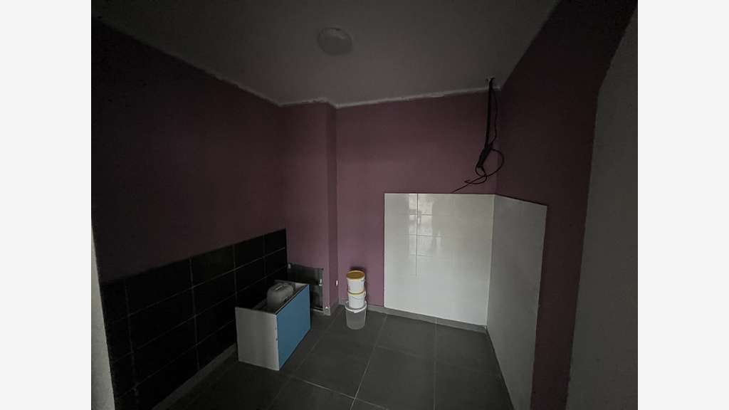 Location local commercial 120m² empl N°1 Brest 