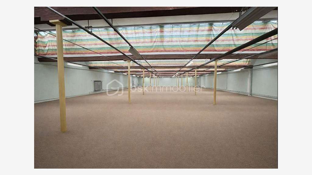 AV local commercial 1876m² Rambervillers centre