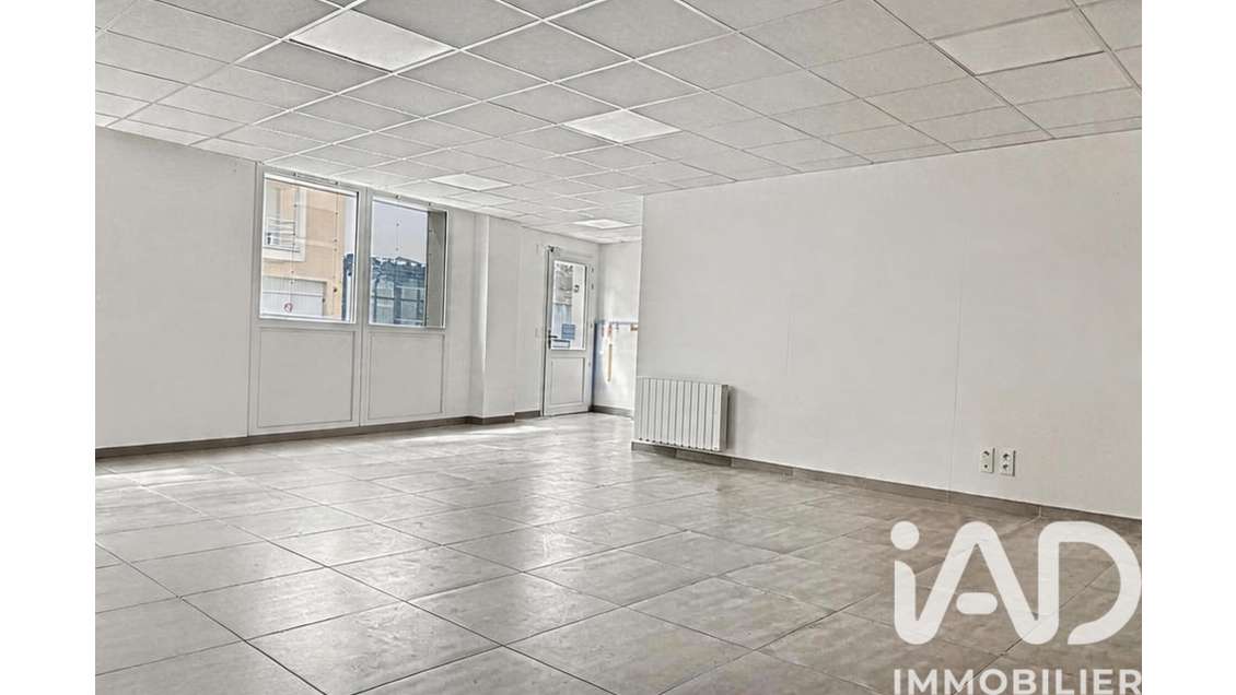 Vente local commercial de 75m² à Rambouillet