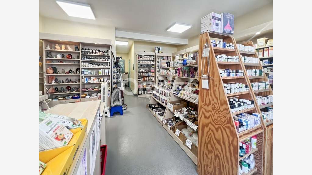 REIMS - LOCAL COMMERCIAL à vendre