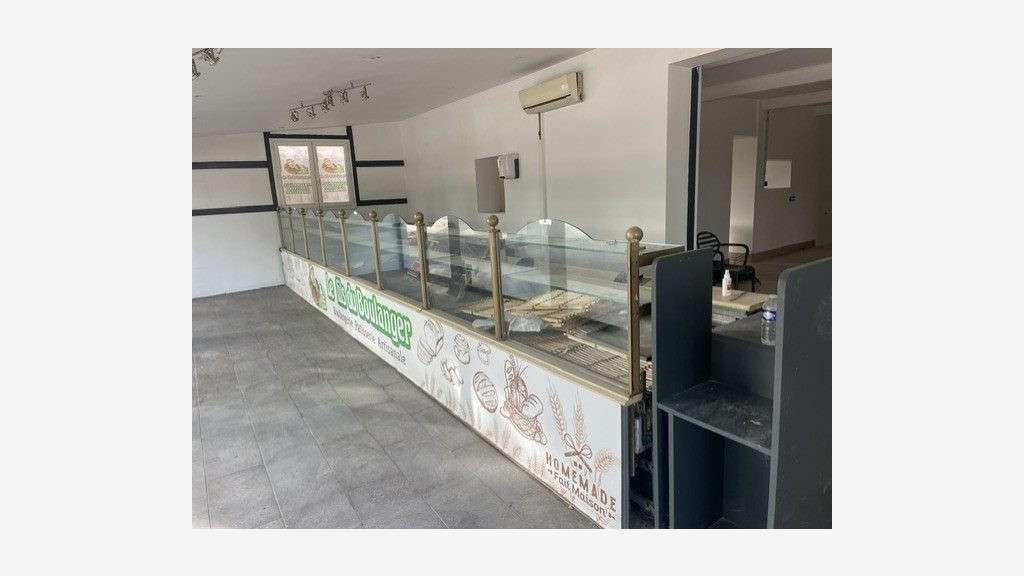 Murs commerciaux avec logement de fonction