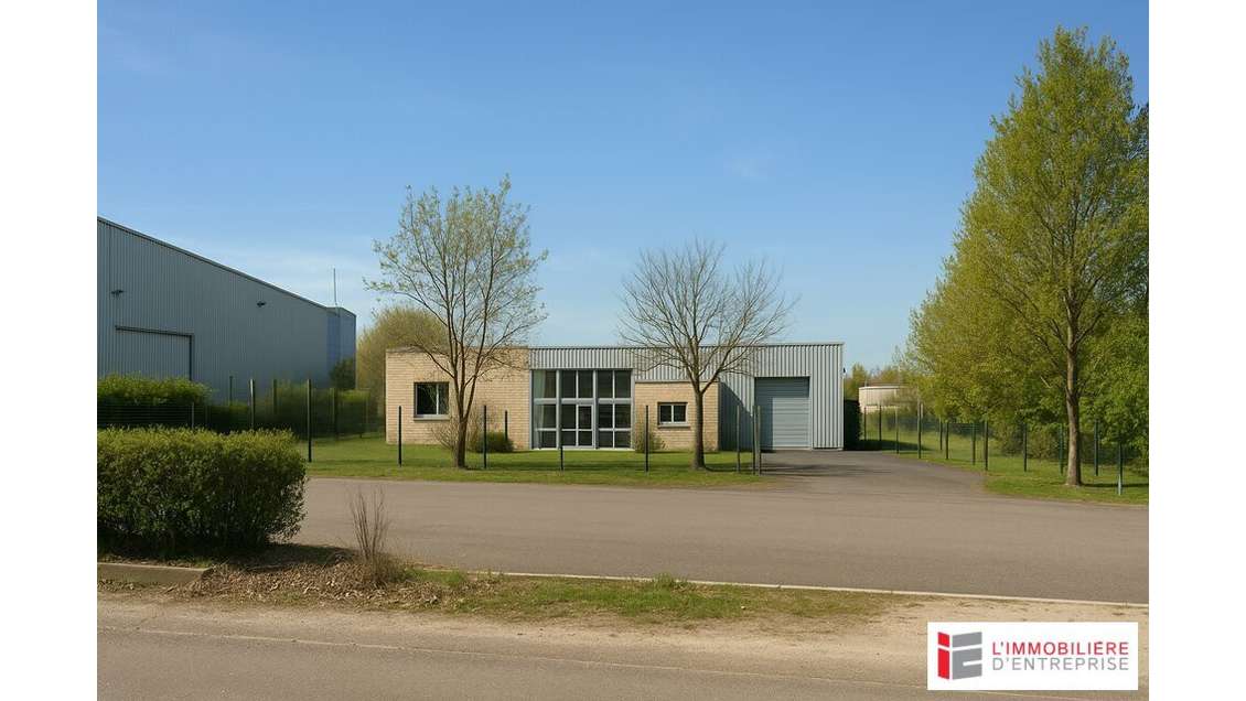 Cède local commercial 470m² Chantepie accès rocade