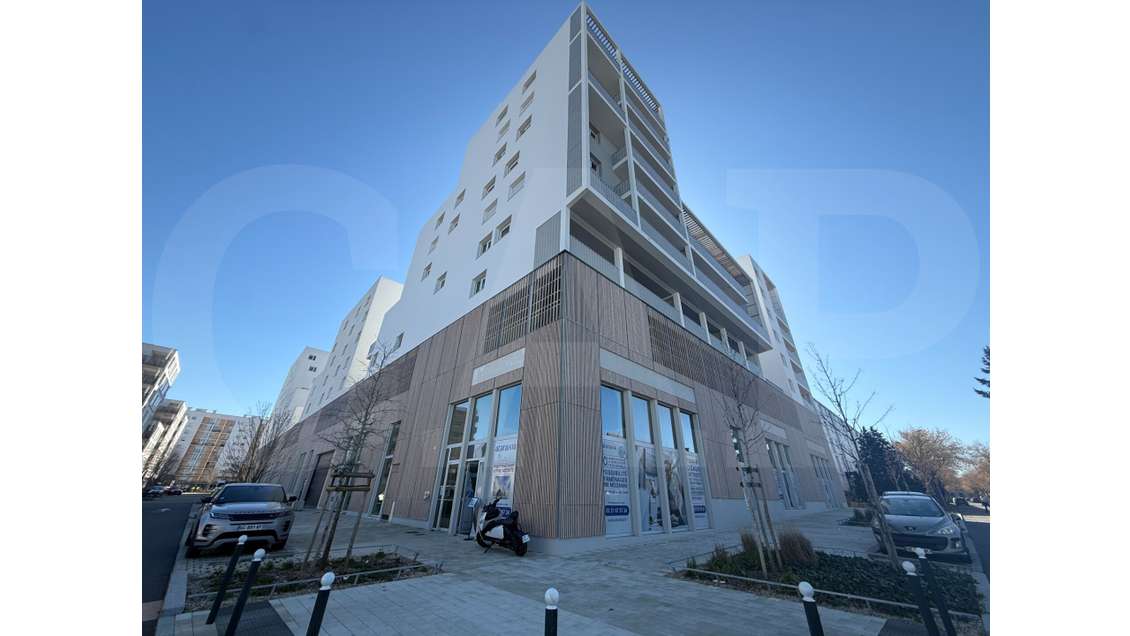 Vente cellule à aménager 117m² à Rennes Gayeulles