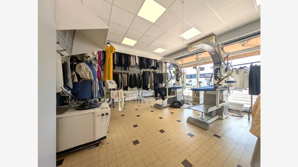 Vente local commercial loué à Roanne