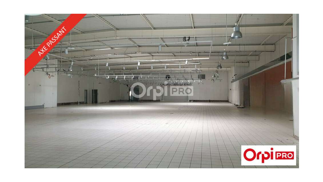 AV local commercial 1368m² à Romans-sur-Isère