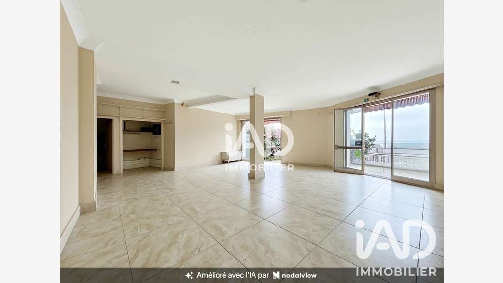 DAB local commercial 84m² à Roquebrune-Cap-Martin