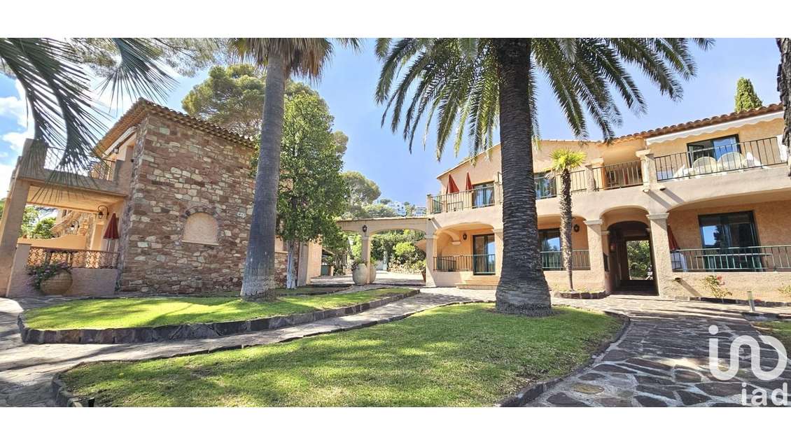 Murs commerciaux à Roquebrune-sur-Argens