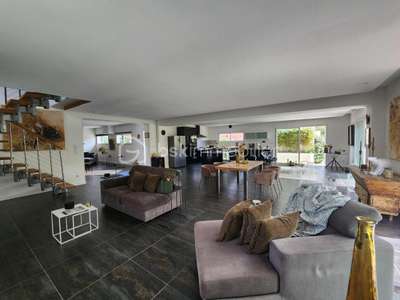 Vente local commercial + logement 340m² à Rougiers