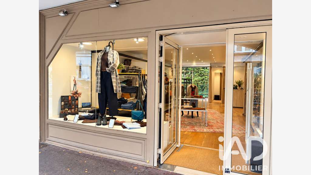Local commercial à Rueil-Malmaison