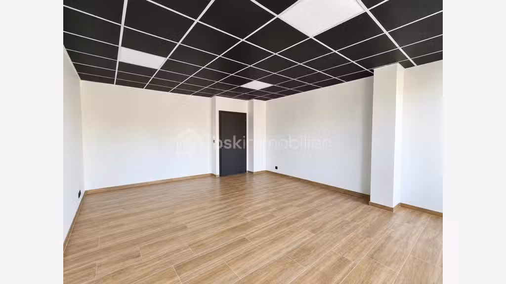 A vendre local professionnel de 114m² à Rumilly