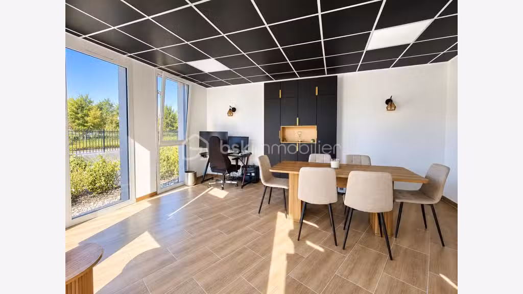 A vendre local professionnel de 114m² à Rumilly