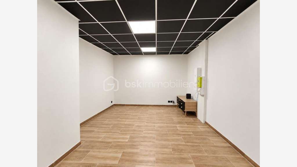 A vendre local professionnel de 114m² à Rumilly