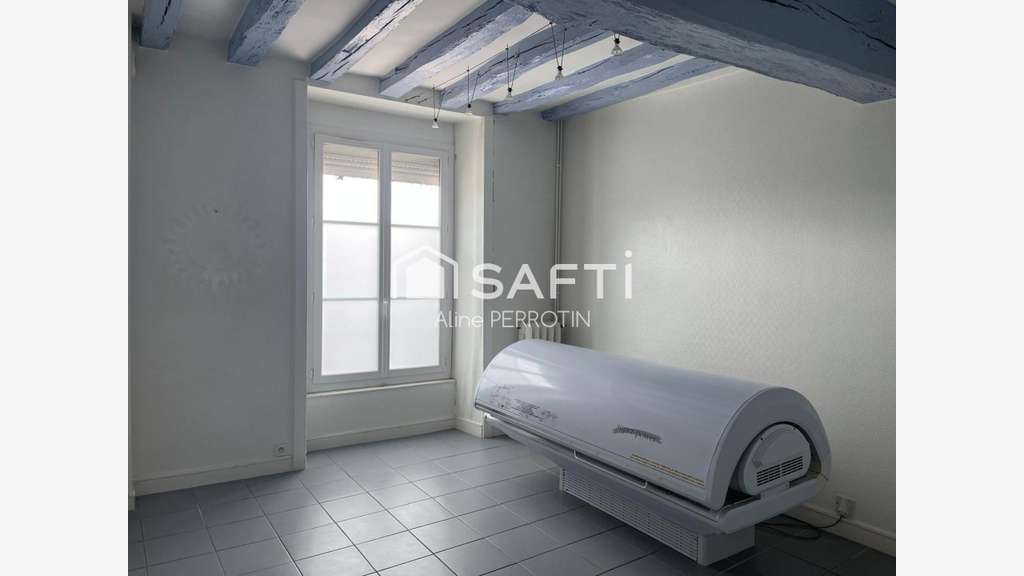 Vente local commercial 313m² à Sablé-sur-Sarthe